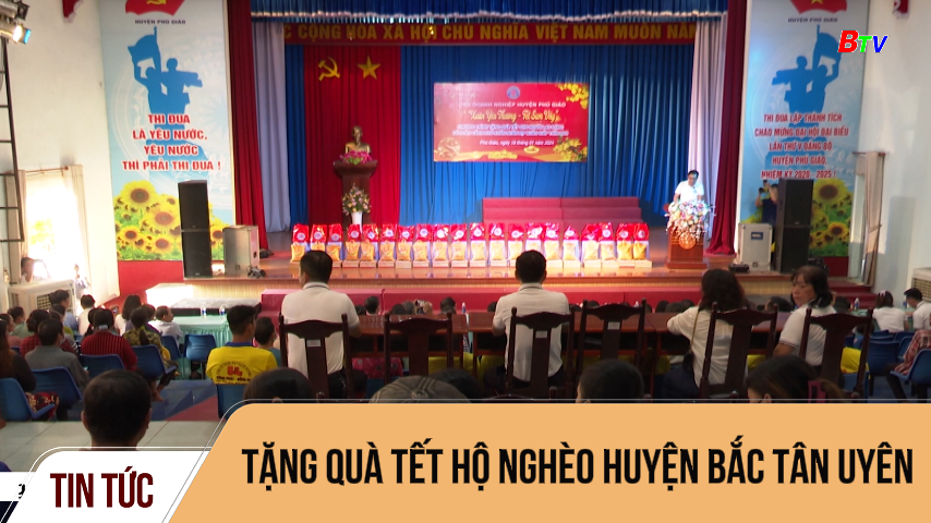 Tặng quà tết hộ nghèo huyện Bắc Tân Uyên